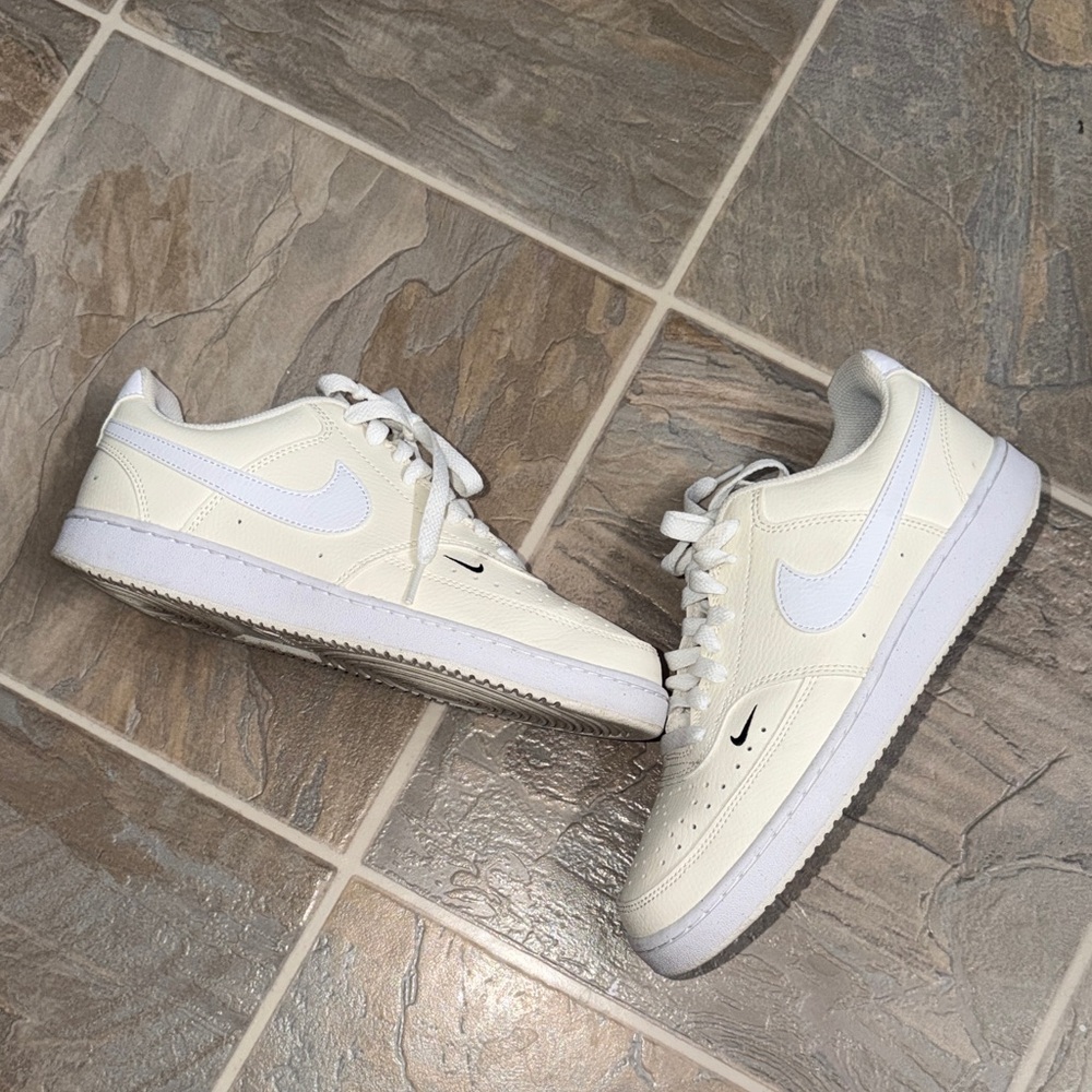 Nike Women's Court Vision Low Next Nature Sneakers - Picture 5 of 8